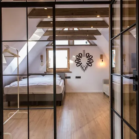 Karpielowka Apartment *